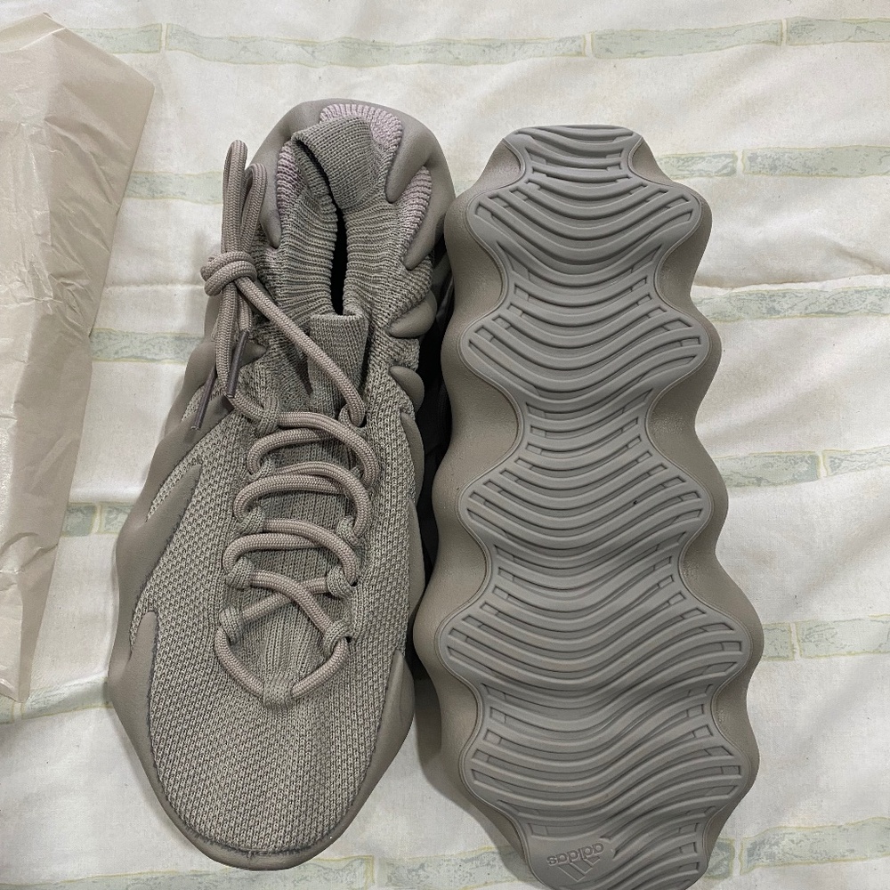 Adidas Yeezy Stone Flax US size 9 mend